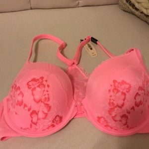 Victoria’s Secret razorback demi bra
